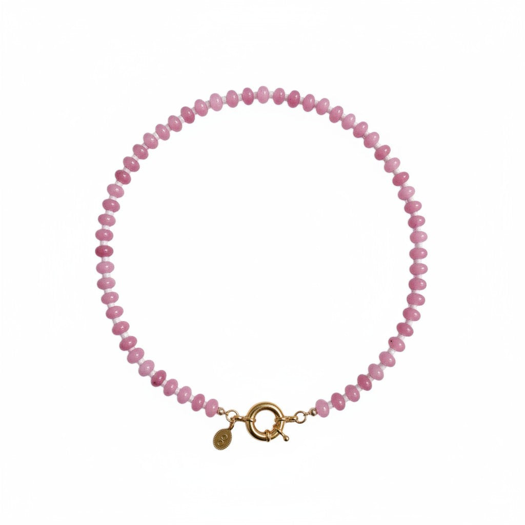Rose colorway Gioia beaded necklace with a gold clasp