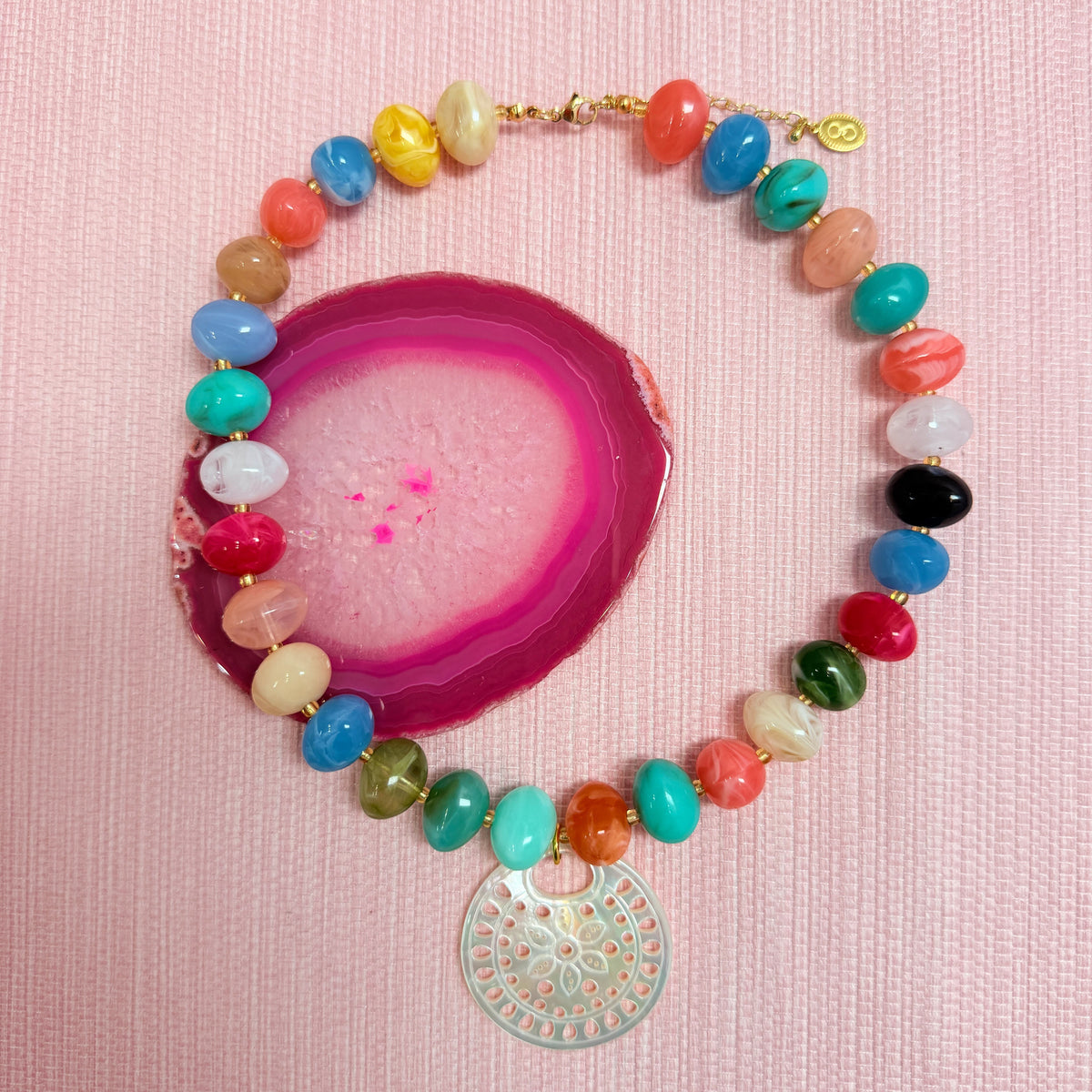 Rainbow Nardo necklace with a round pendant