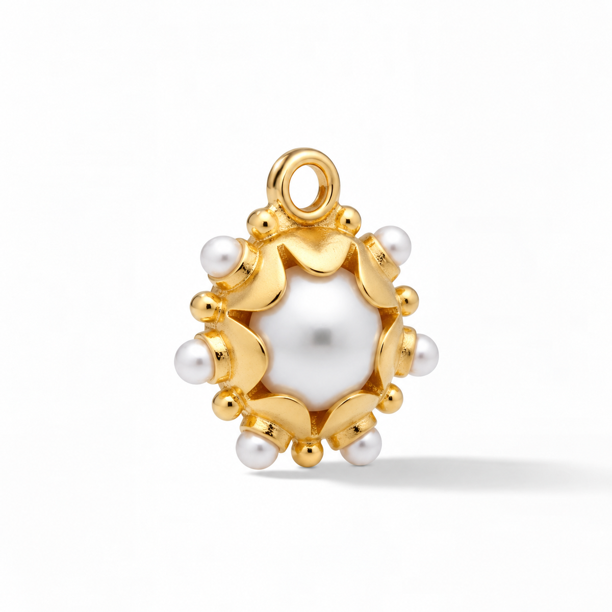 Perla Charm shown at a three-quarter angle on white.